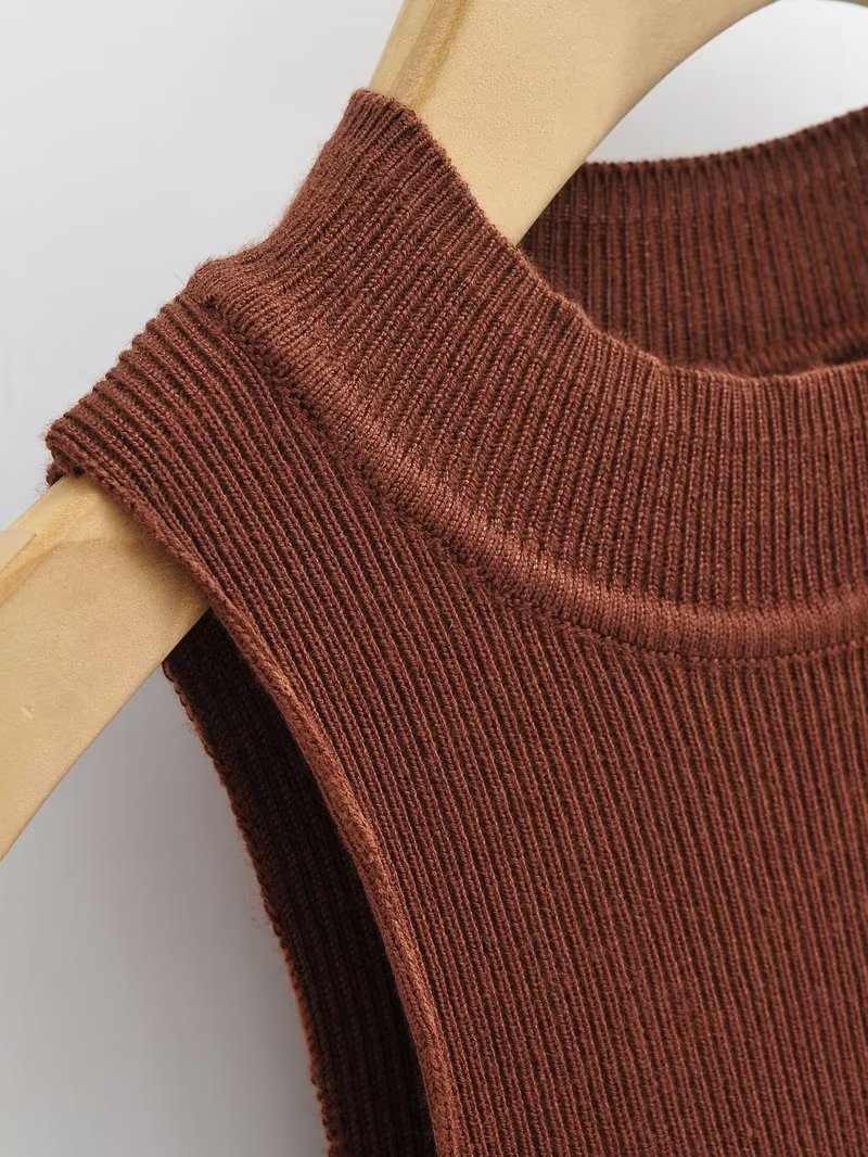 Round Neck Slim-Fit Sleeveless Knitted Shaped Vest Sweater