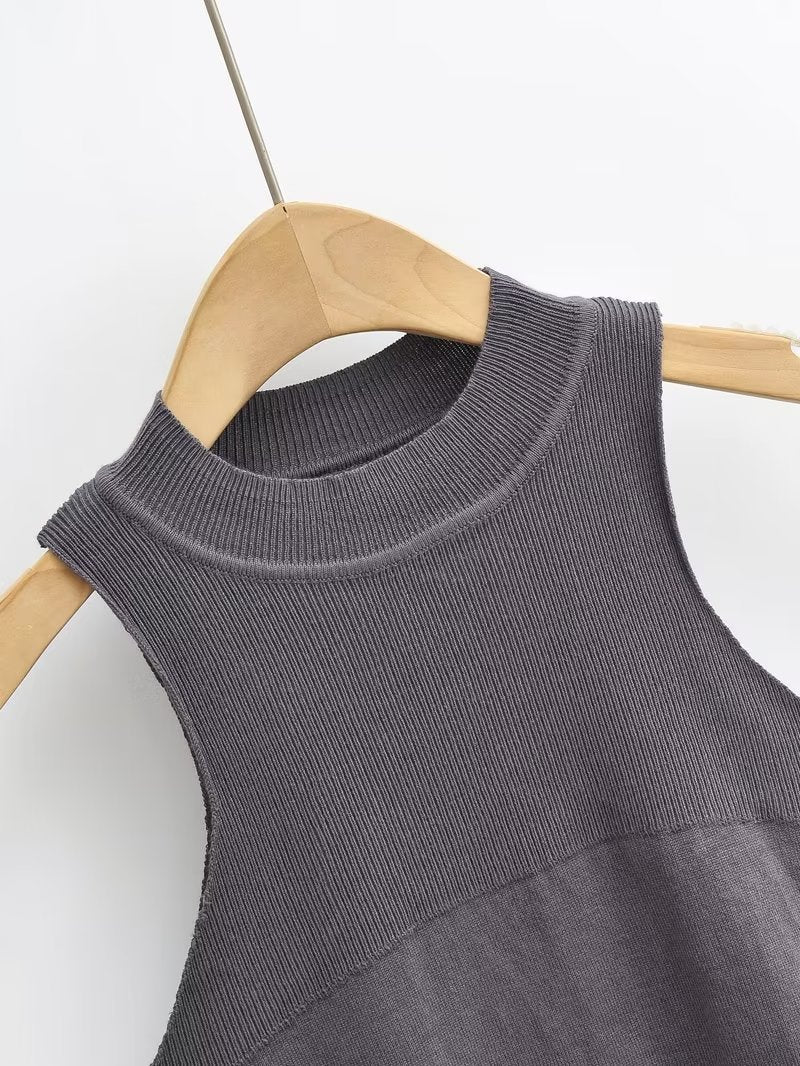 Round Neck Slim-Fit Sleeveless Knitted Shaped Vest Sweater