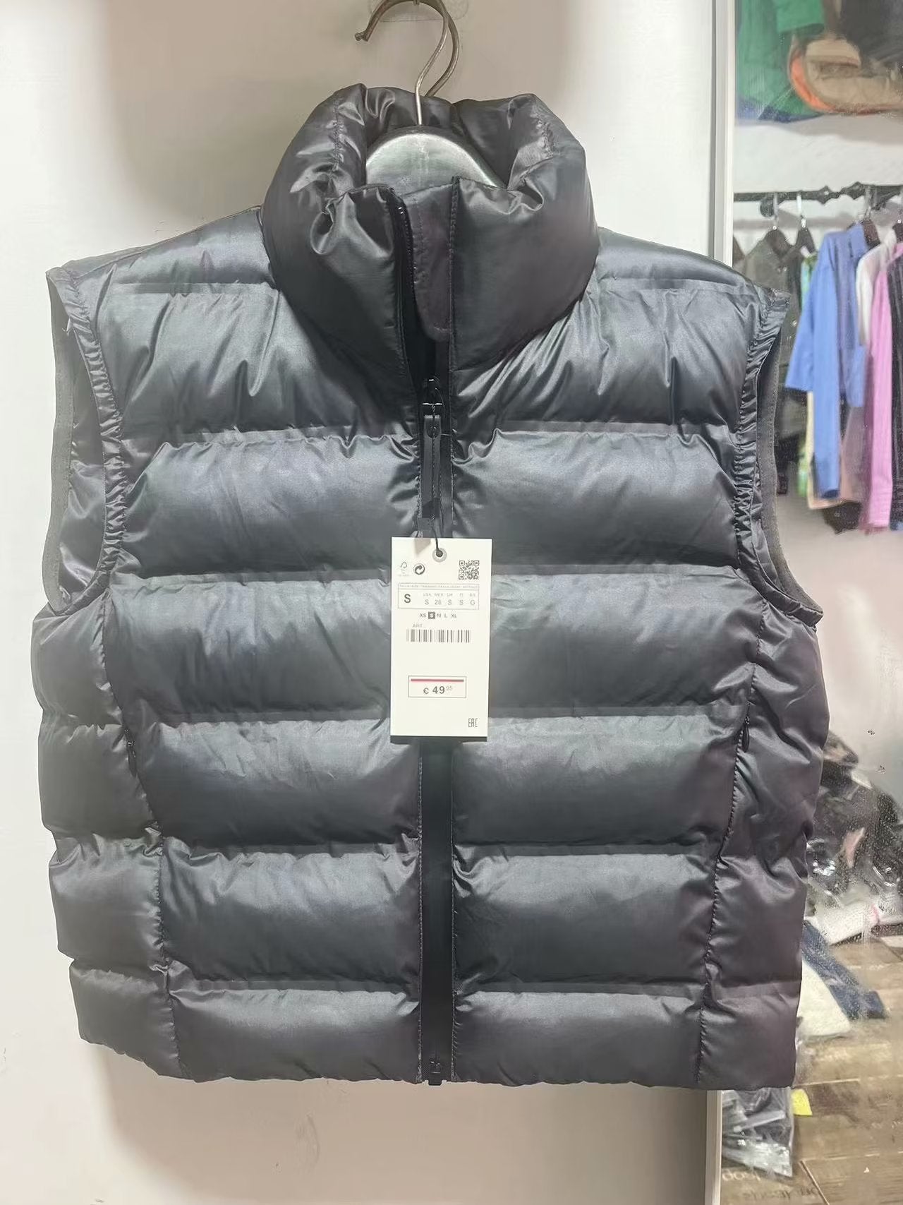 Sleeveless Stand-Collar Cotton-Padded Vest Jacket
