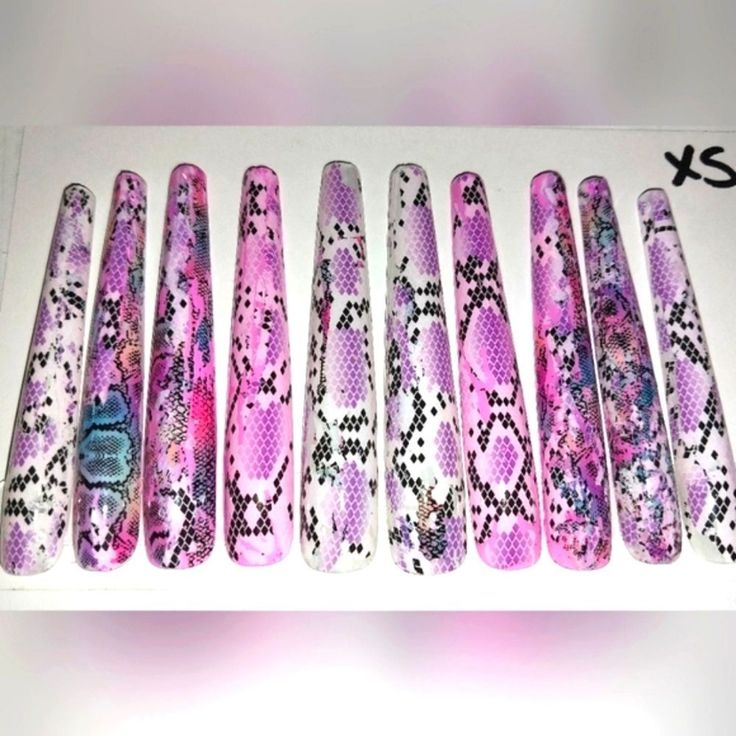 Snakeskin Nails