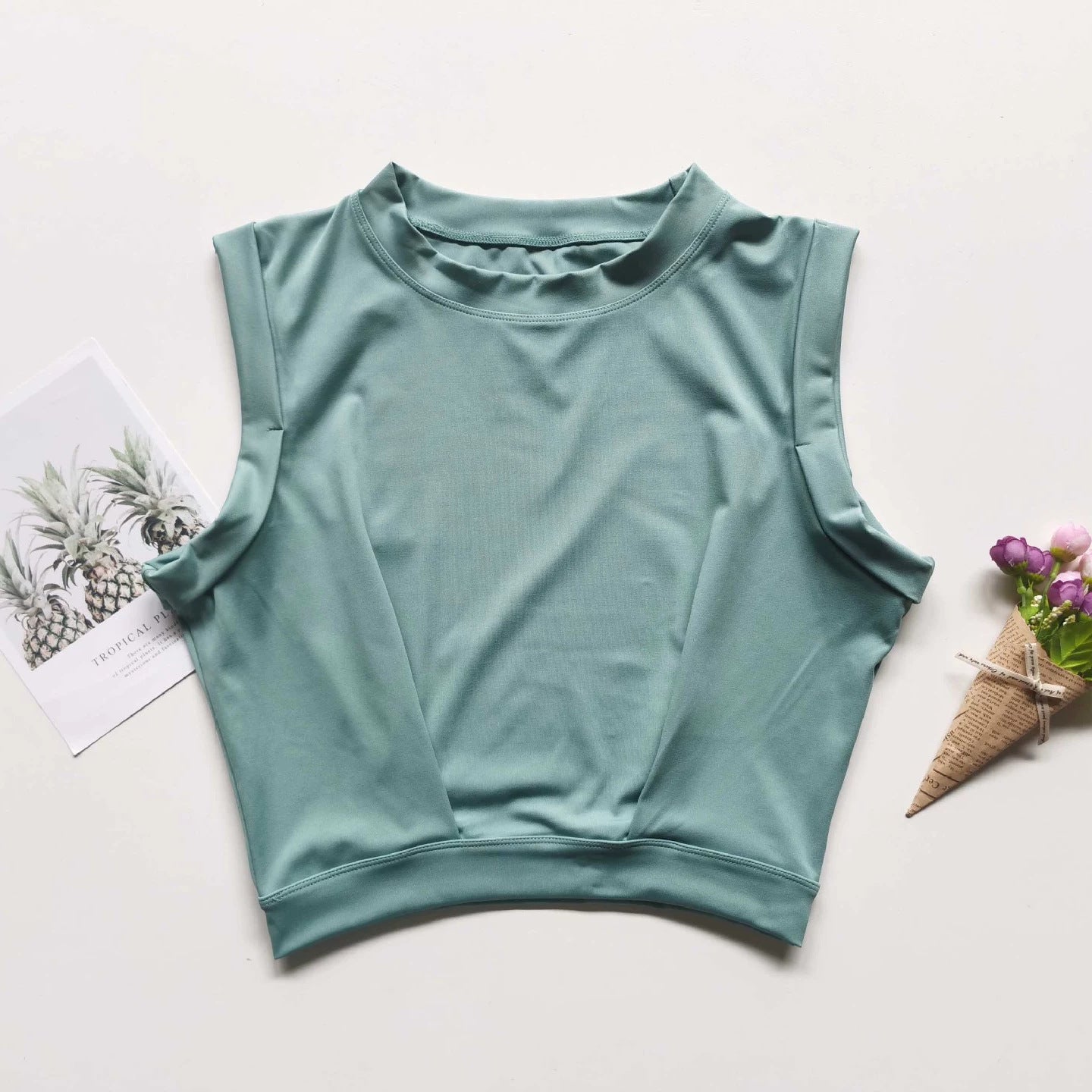 Sleeveless Vest Crop-Top