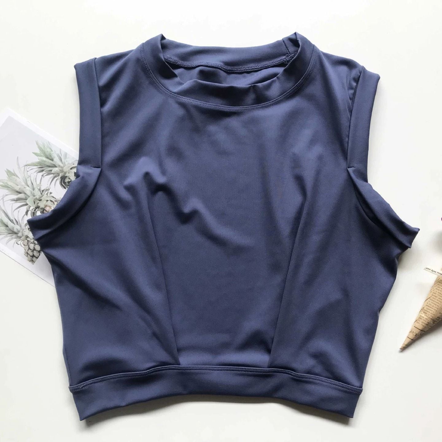 Sleeveless Vest Crop-Top