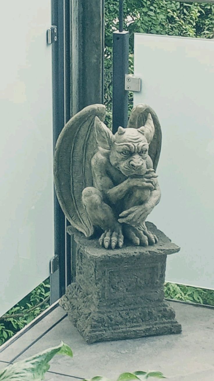 Oil Gargoyle Cement Statue