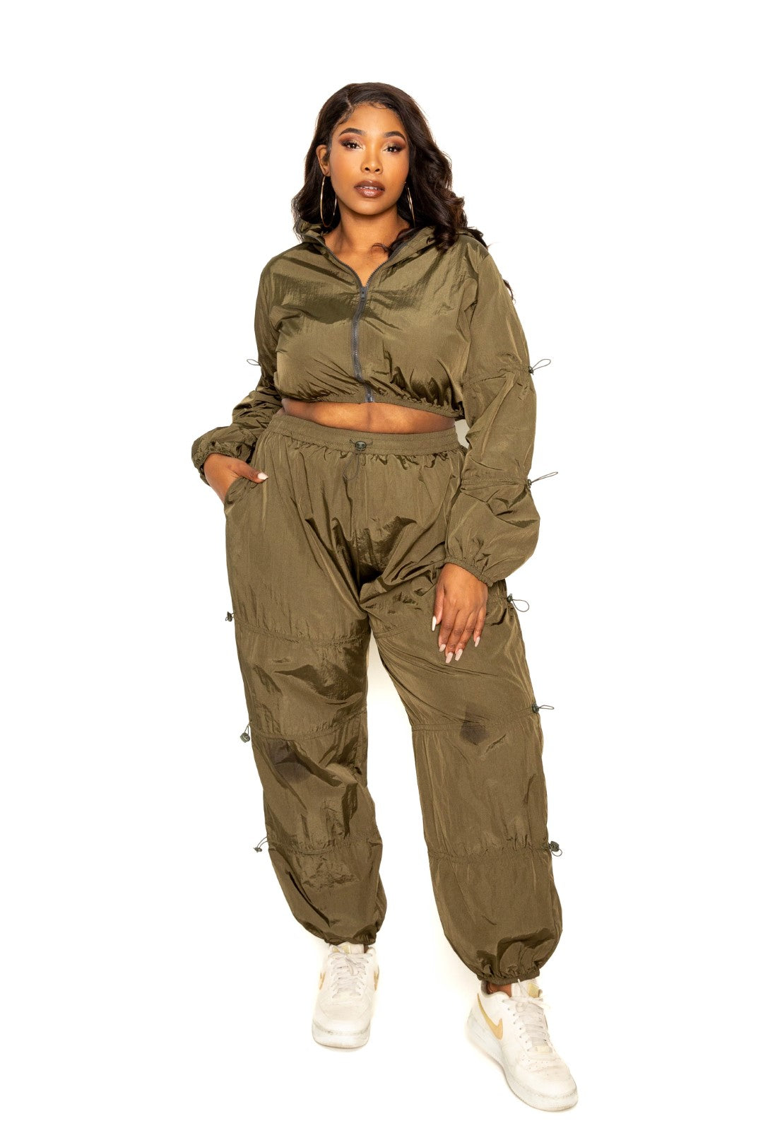 Zip-Up Set With Cord Lock Details