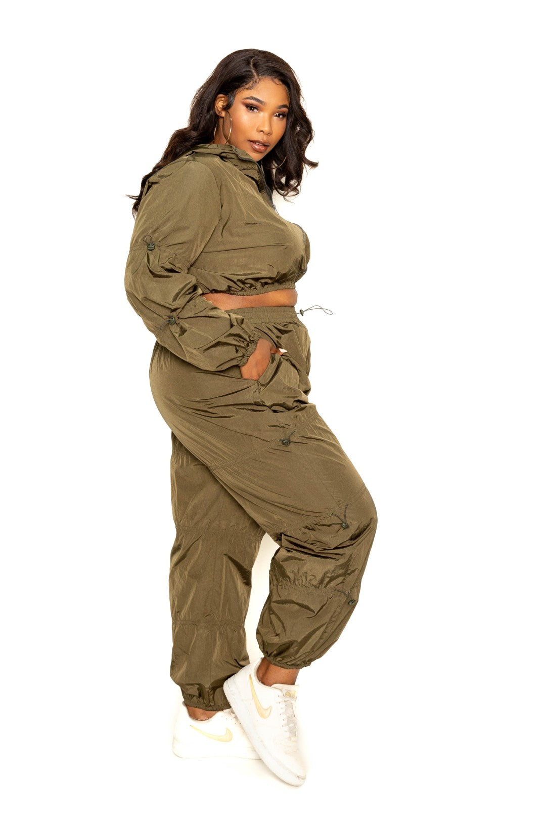Zip-Up Set With Cord Lock Details