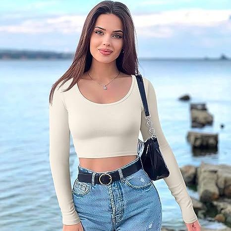 Long Sleeves Round Neck Stretch Fit Crop-Top