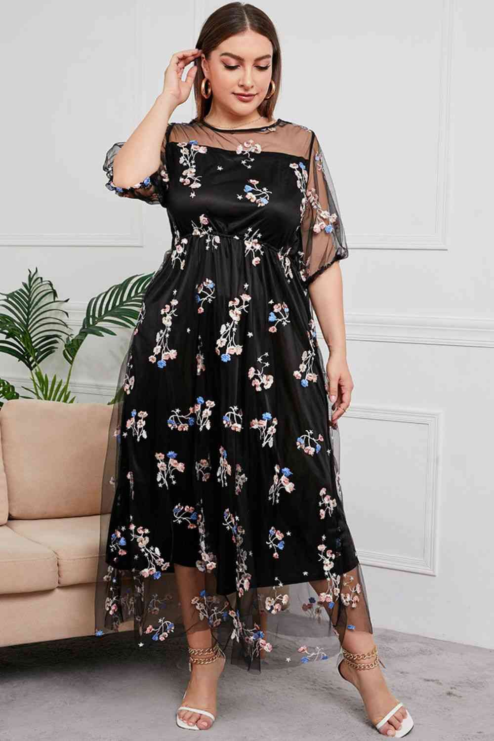 Plus-Size Layered Mesh Round-Neck Maxi Dress (7515559854168)
