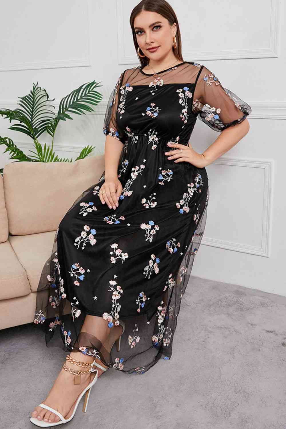 Plus-Size Layered Mesh Round-Neck Maxi Dress (7515559854168)