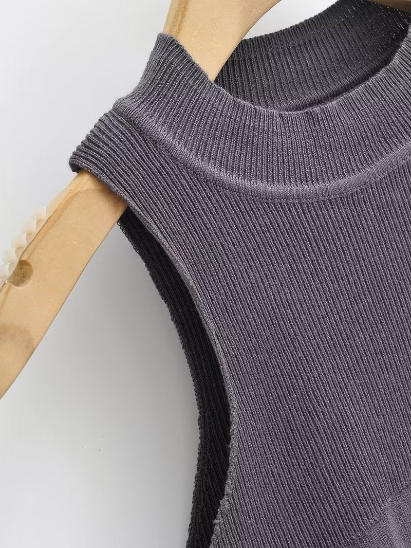 Round Neck Slim-Fit Sleeveless Knitted Shaped Vest Sweater
