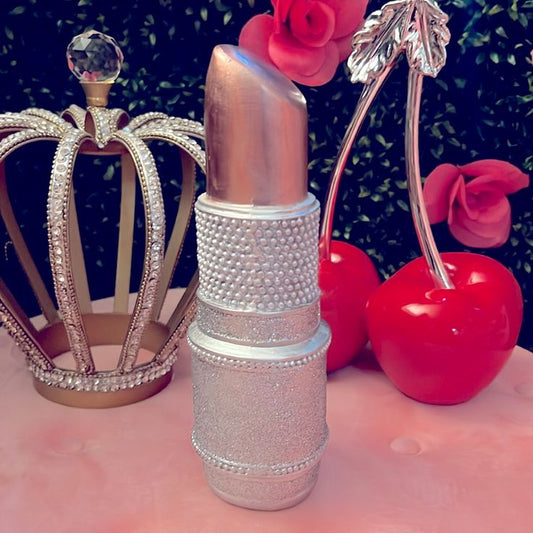 Miniature/Gigantic Lipstick Decor