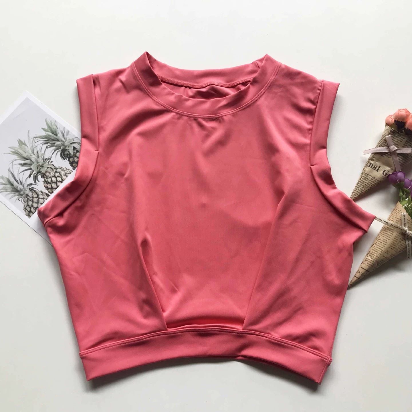 Sleeveless Vest Crop-Top