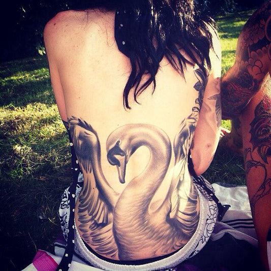 Swan Tat