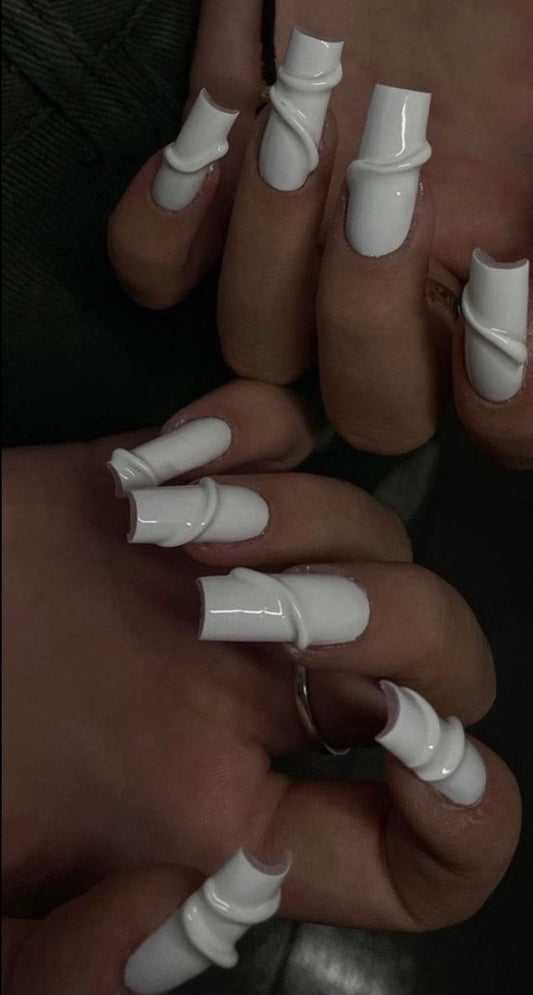 French Groove Nails