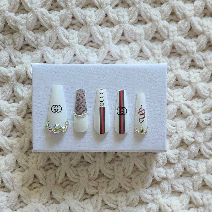 Gucci Nails