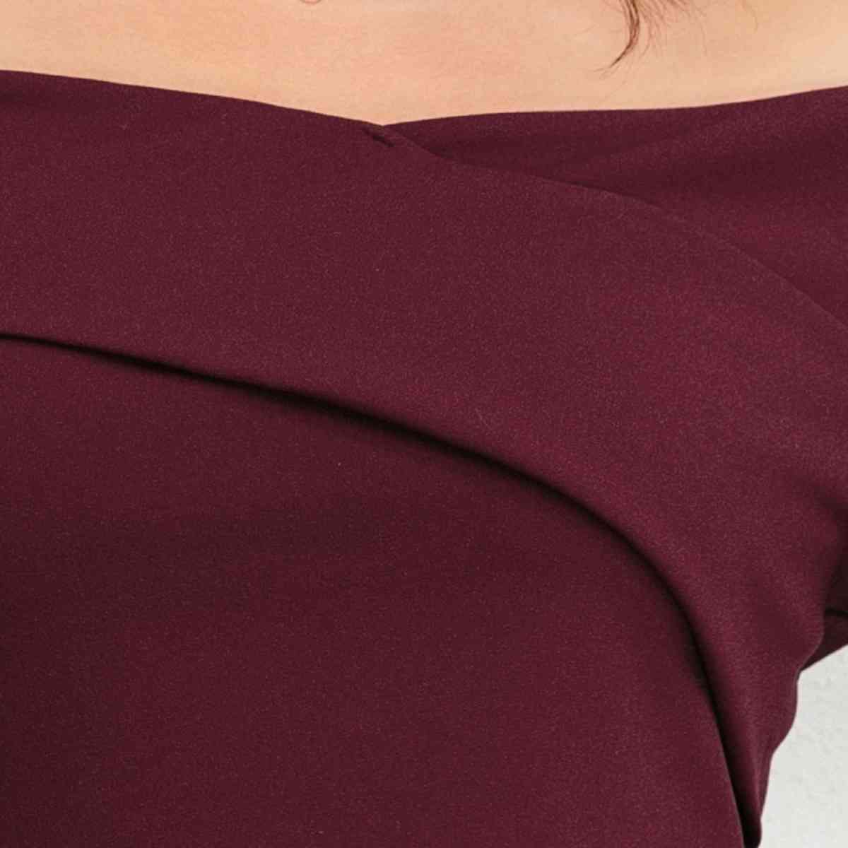 Plus-Size Off-Shoulder Long Sleeves Cropped Top (7484731621464)