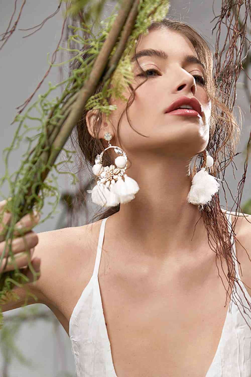 Tassel Detail - Dangle Earrings (7499304894552)