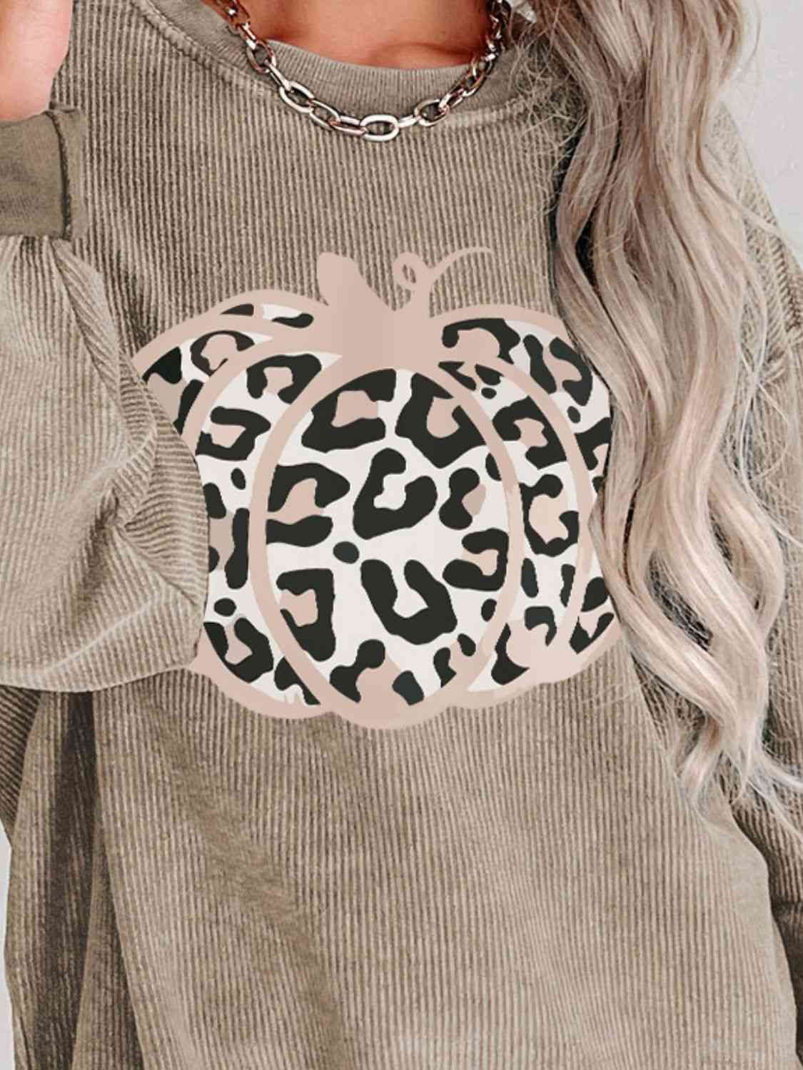 Leopard Graphics Pumpkin Ribbed Sweatshirt (7484663627864)