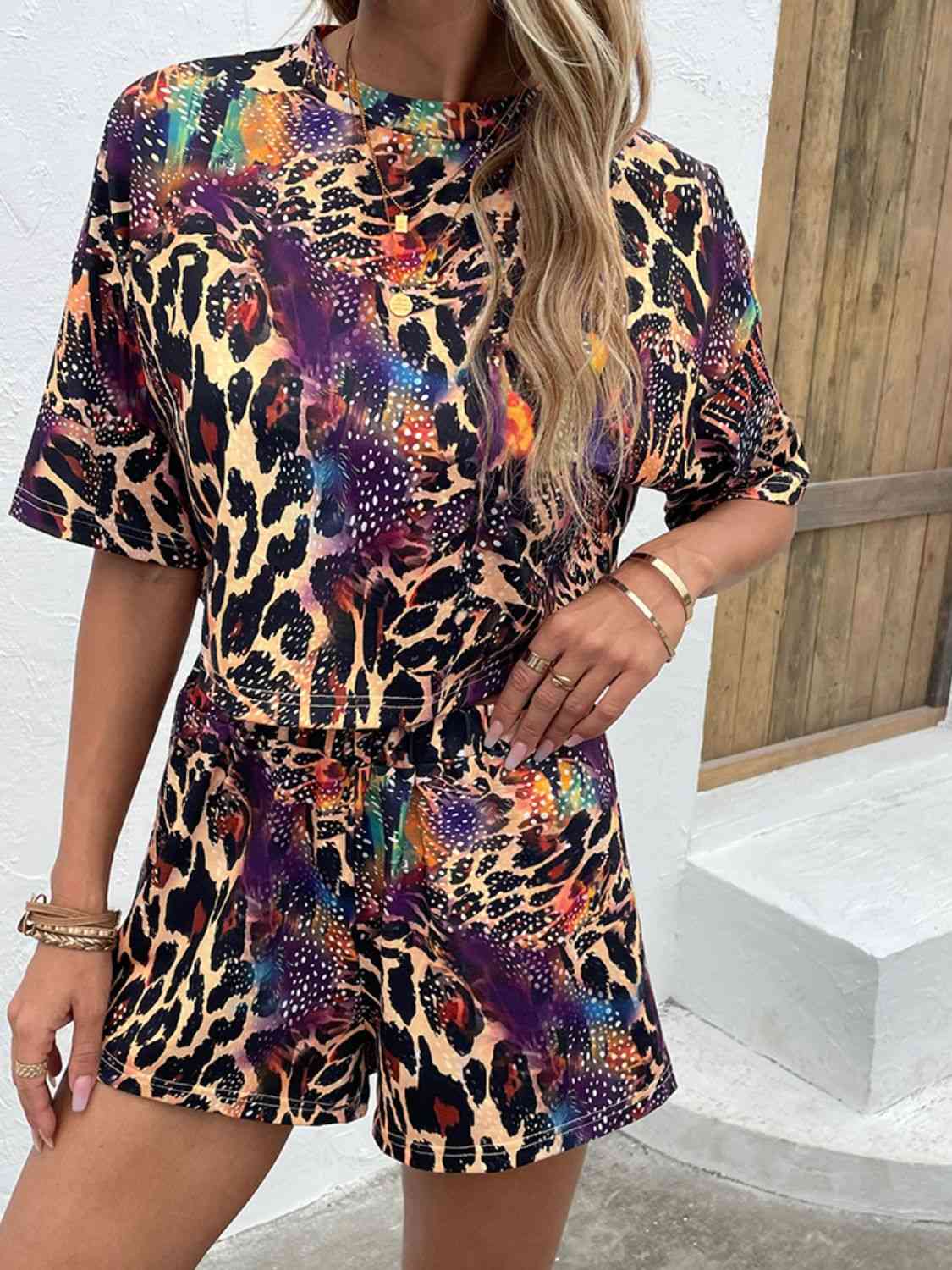 Printed Round Neck Dropped Shoulder Half Sleeve Top and Shorts Set (7501442744408)