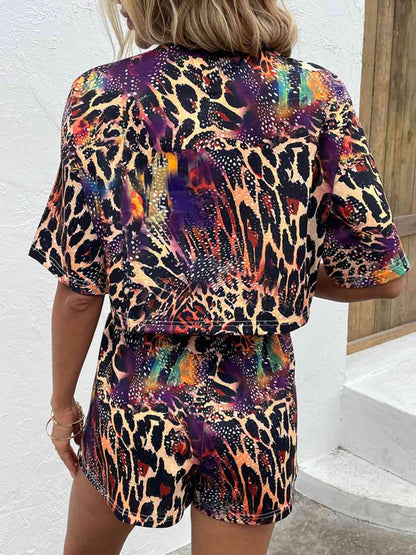 Printed Round Neck Dropped Shoulder Half Sleeve Top and Shorts Set (7501442744408)