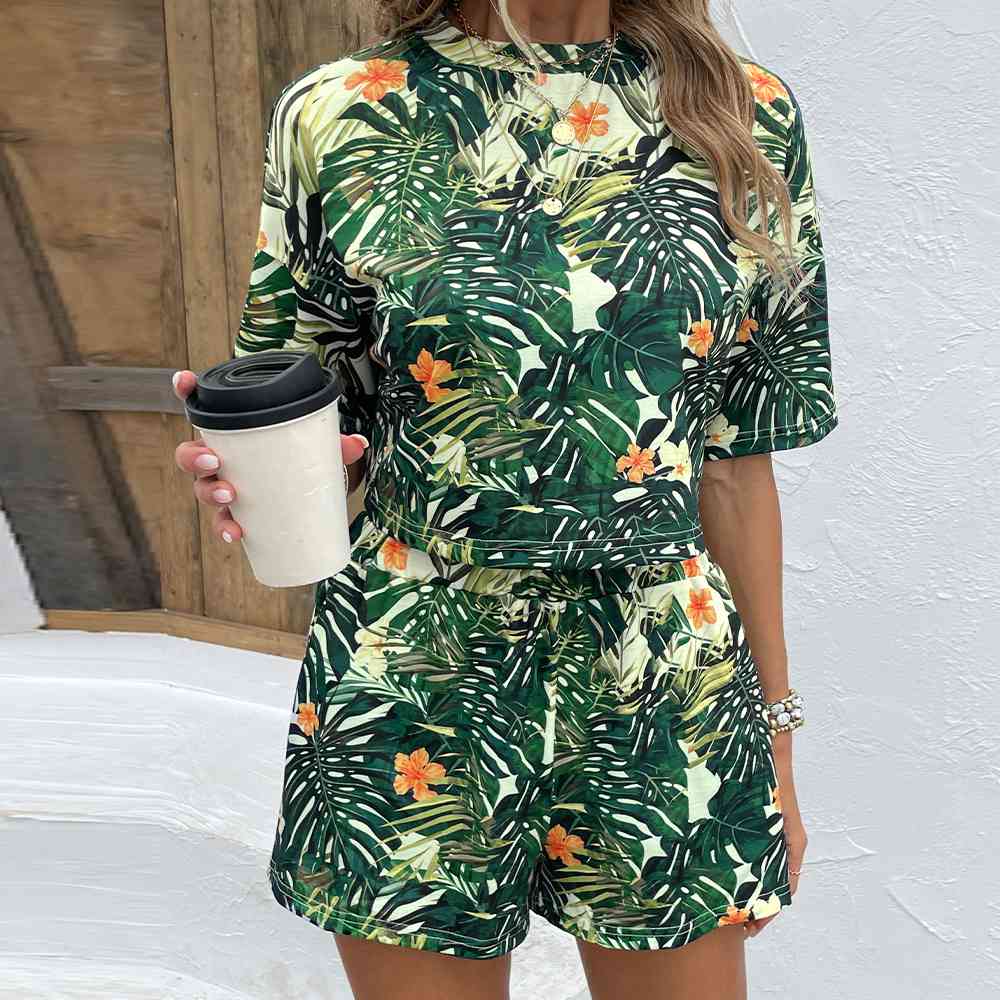 Just Justing - Floral Print Round Neck Dropped Shoulder Half Sleeve Top and Shorts Set (7501444907096)