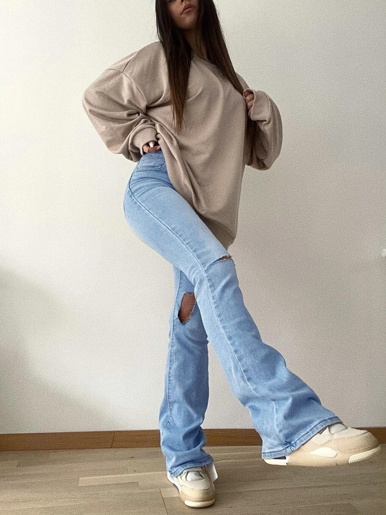 Distressed High-Waist Stretchy Denim Jeans