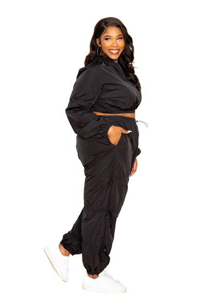 Zip-Up Set With Cord Lock Details