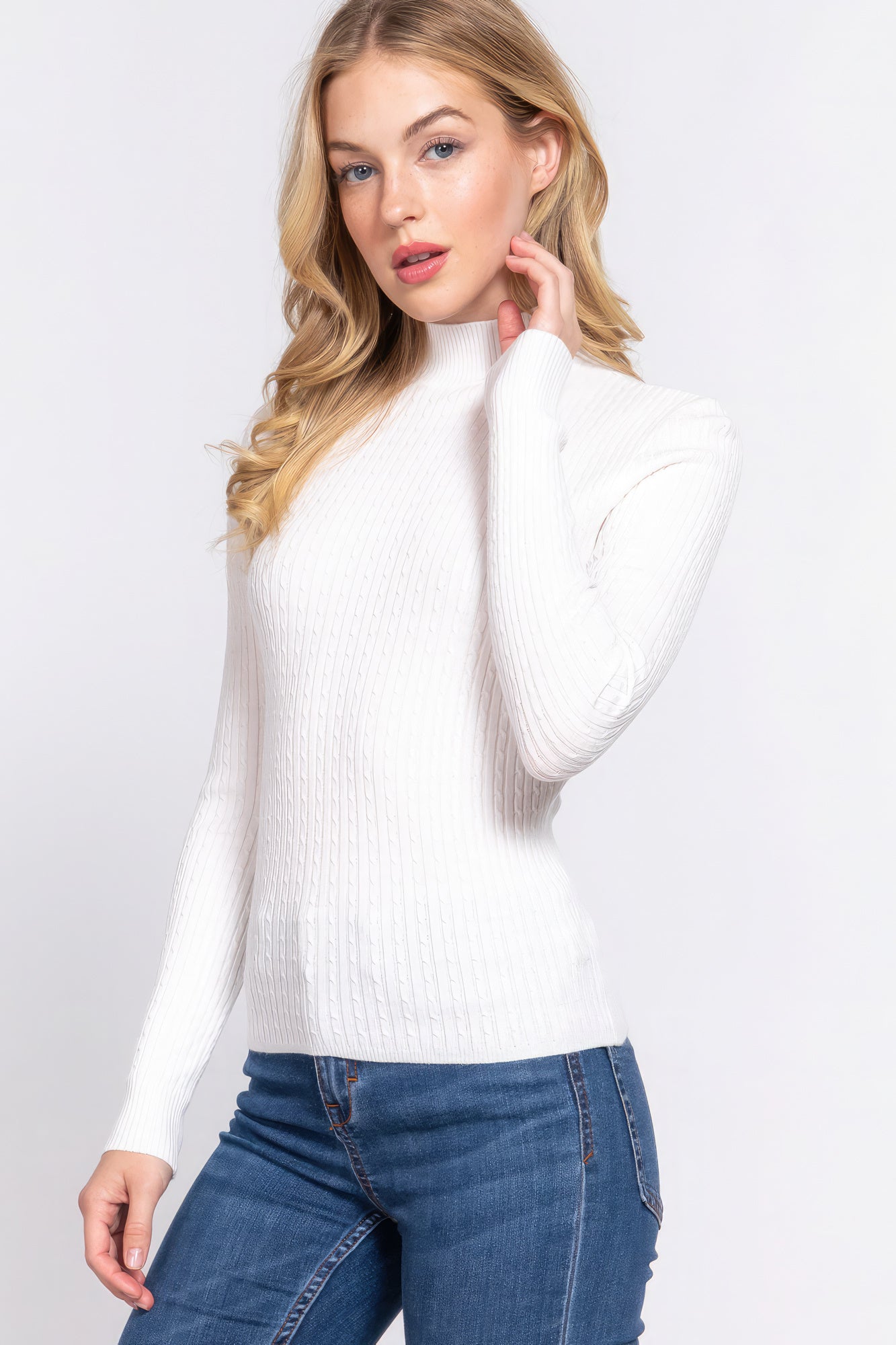 Long Sleeves Mock Neck Ribbed Sweater - White