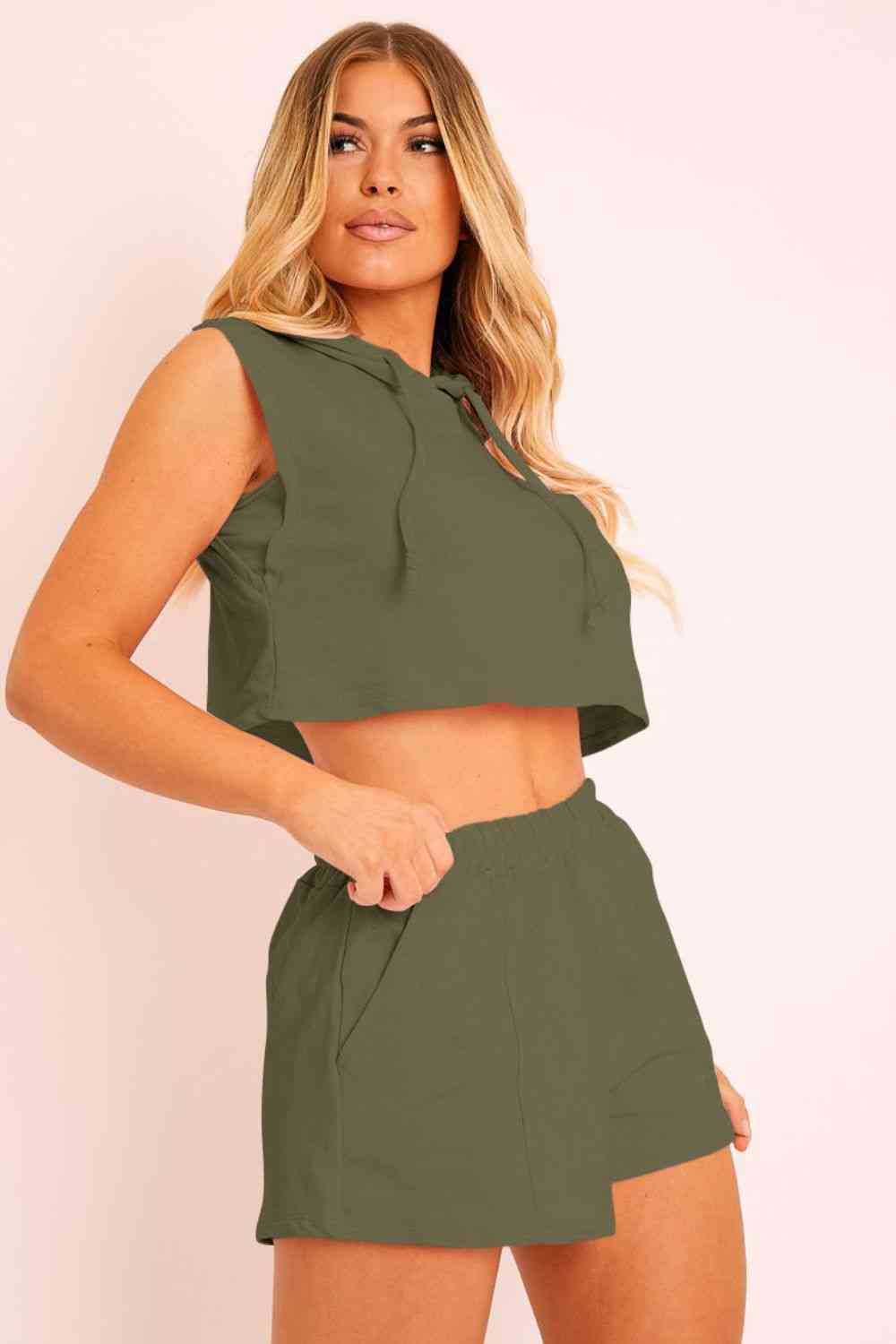 Feelin' Sporty - Hooded Crop Top & Pocketed Shorts Set (7501480034392)