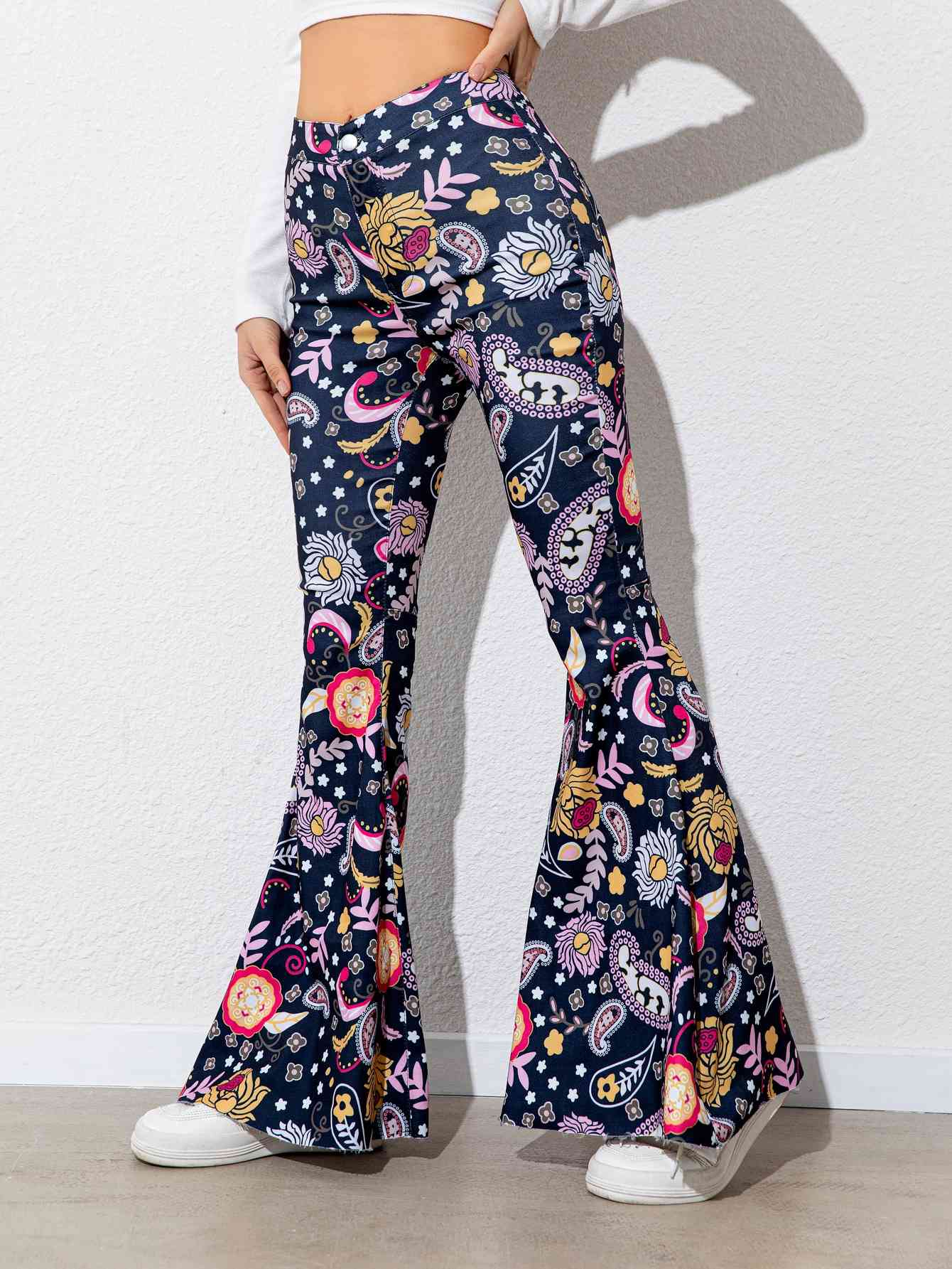 Graphics Printed - Floral High Waist Flare Leg Pants (7500882870360)