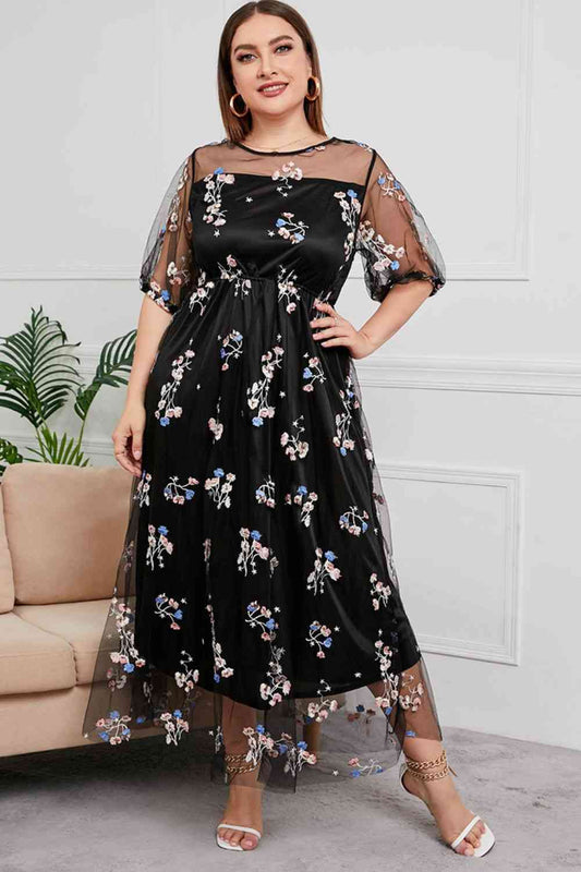 Plus-Size Layered Mesh Round-Neck Maxi Dress (7515559854168)