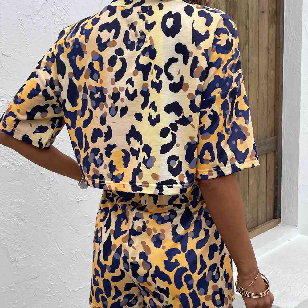 Printed Half Sleeves Top & Shorts Set (7501464502360)