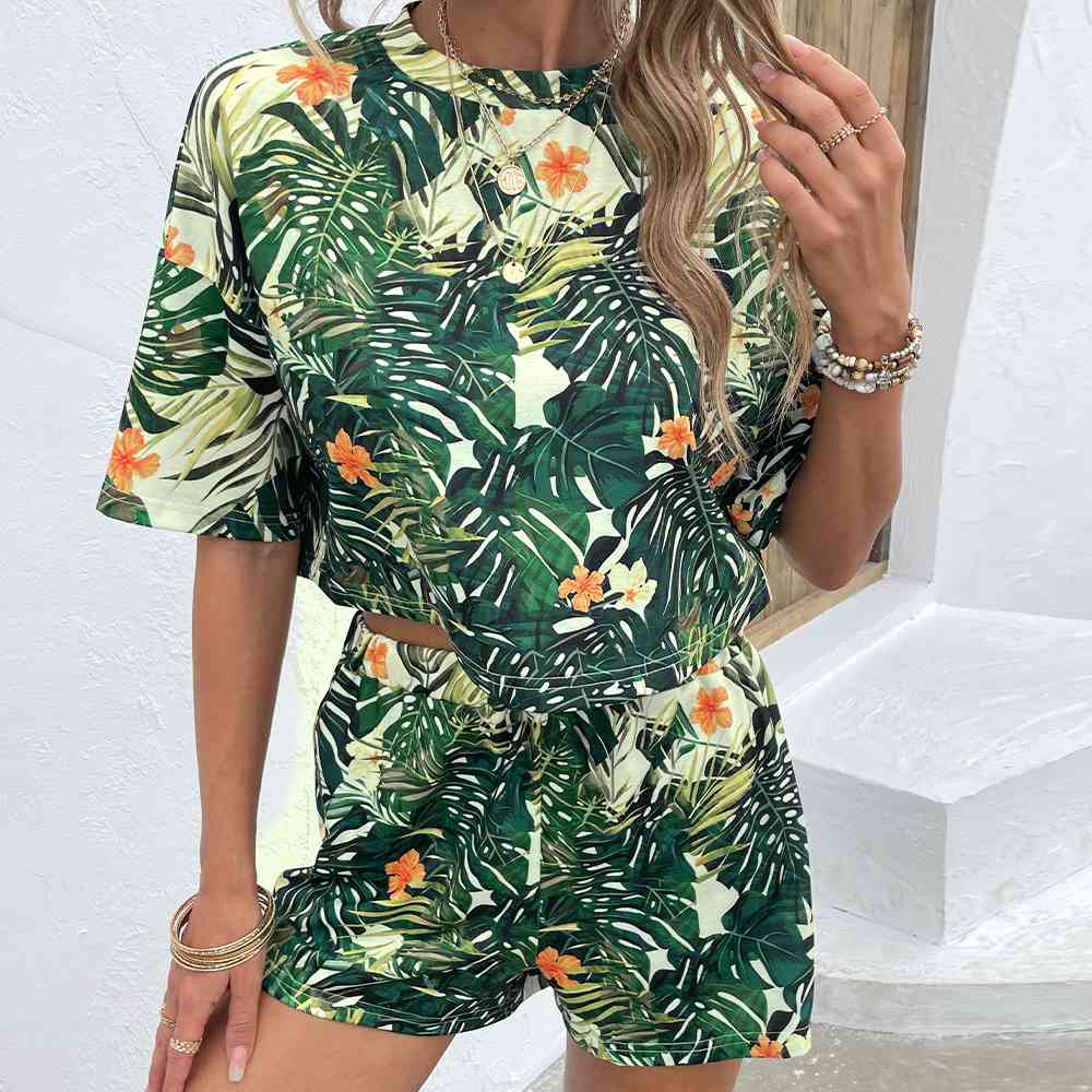 Just Justing - Floral Print Round Neck Dropped Shoulder Half Sleeve Top and Shorts Set (7501444907096)